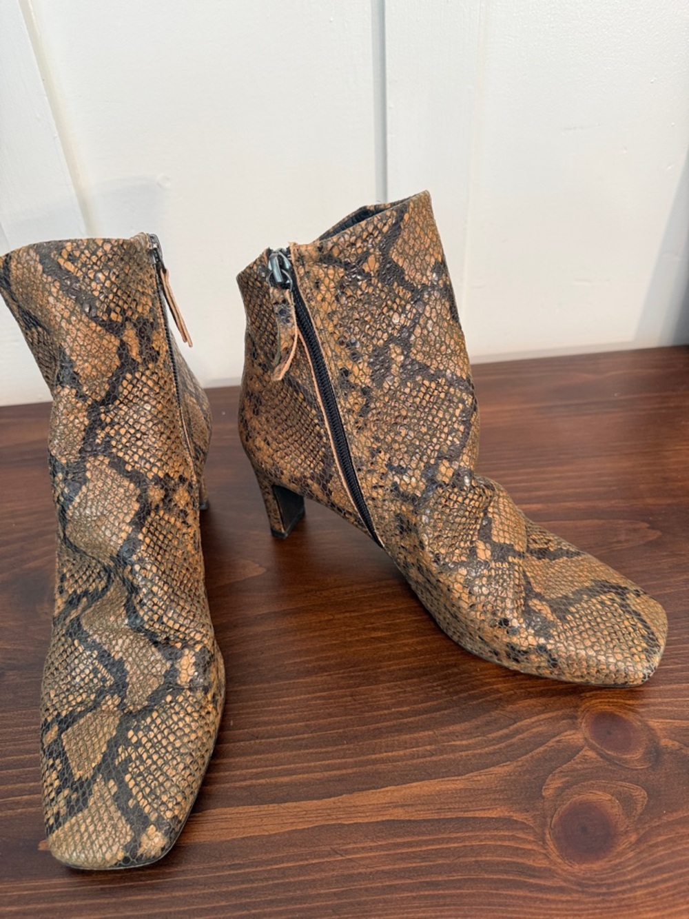 Free People maximalist Snakeskin Ankle Boots Slouchy Square Toe 39